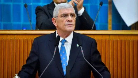 Müsavat Dervişoğlu: ‘İstanbul’un yıkımını hiçbir millet, hiçbir devlet kaldıramaz’